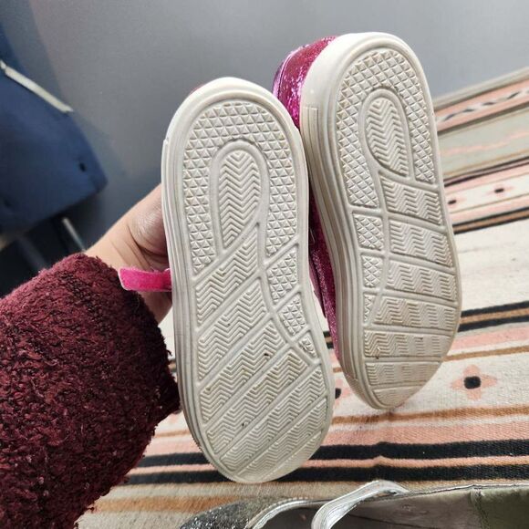 CWD Glitter Mary Janes Girls Size 3 Silver & Hot Pink Velcro Strap Great Conditi - Picture 6 of 6
